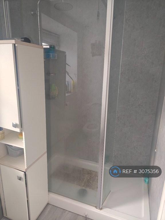 1 bedroom in High St, Caerphilly, CF83 (#3075356)