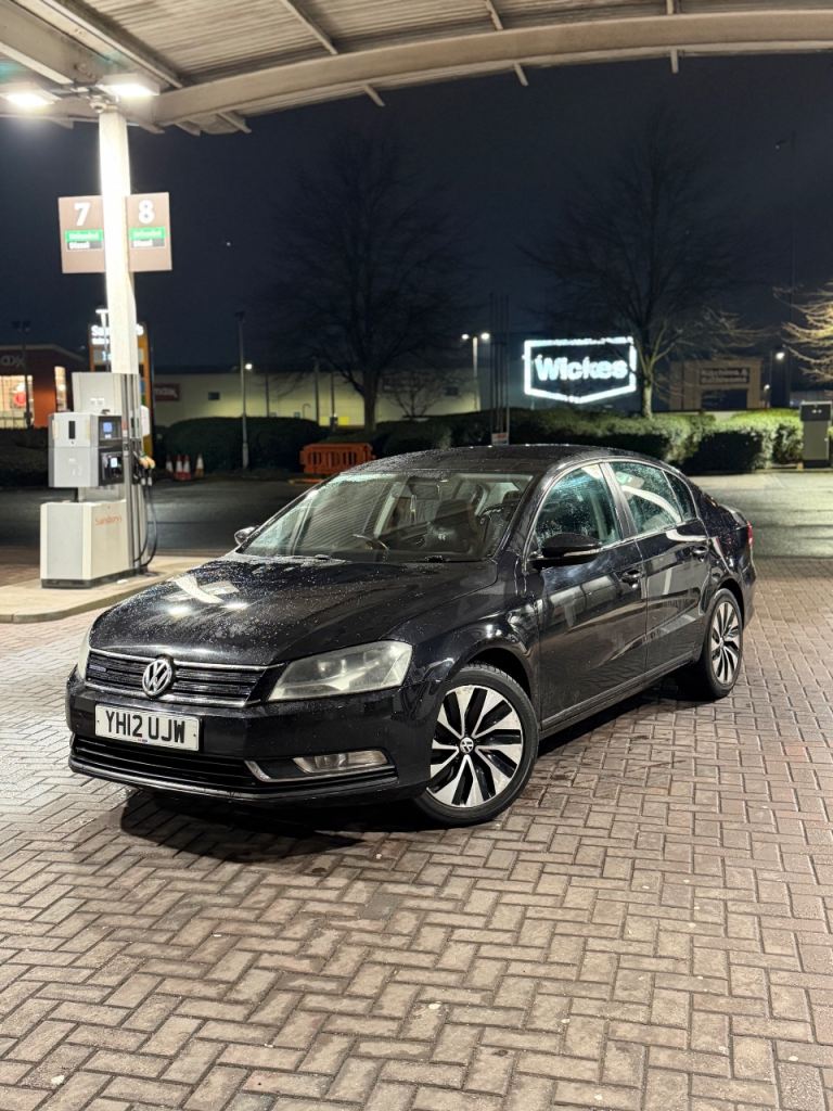 Volkswagen, PASSAT, Saloon, 2012, Manual, 1598 (cc), 4 doors