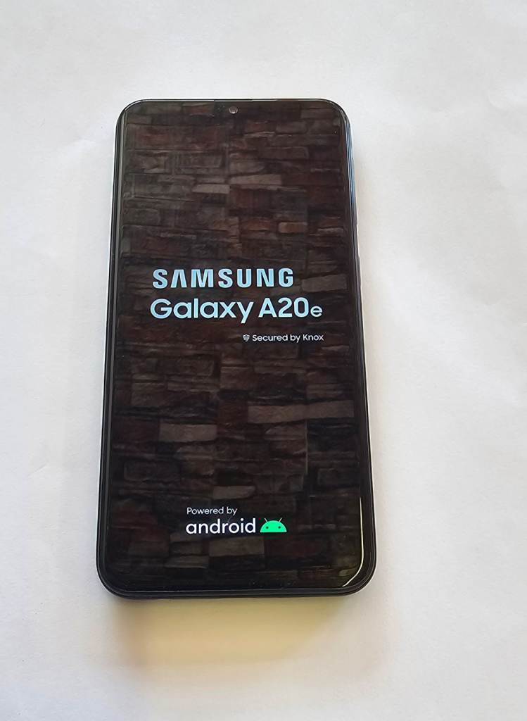 Samsung Galaxy A20e 32GB DUAL SIM UNLOCKED 
