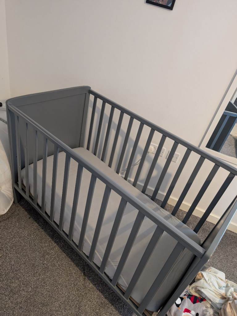 Grey Cot