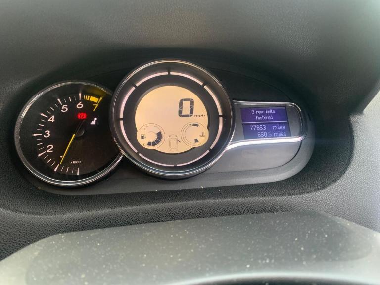 2010 Renault Megane 1.6 16V 110 Dynamique TomTom 3dr COUPE PETROL Manual