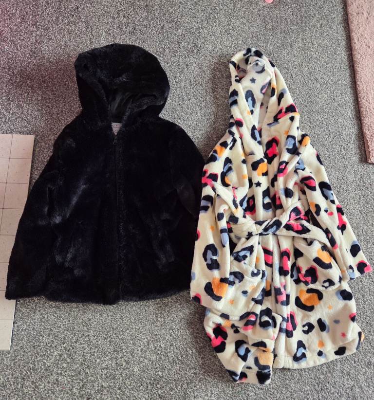 Kids Black Faux Fur Hooded Coat age 5 to 6 girls and George dressing gown age 5 to 6