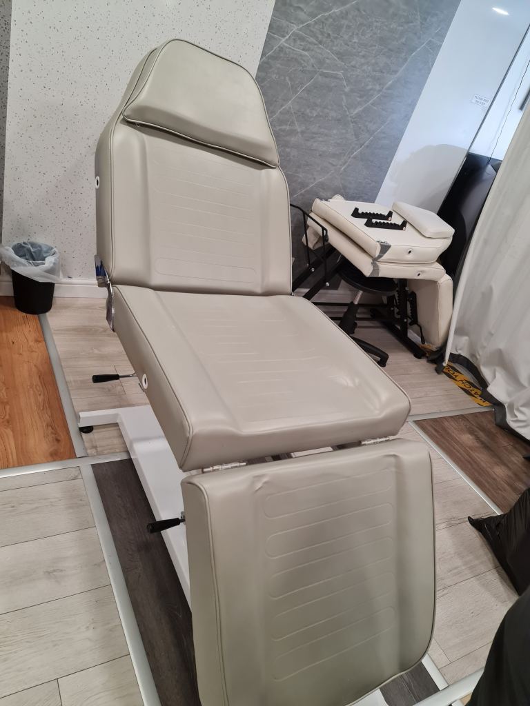 Adjustable Grey Treatment Couch / Chair – Good Condition