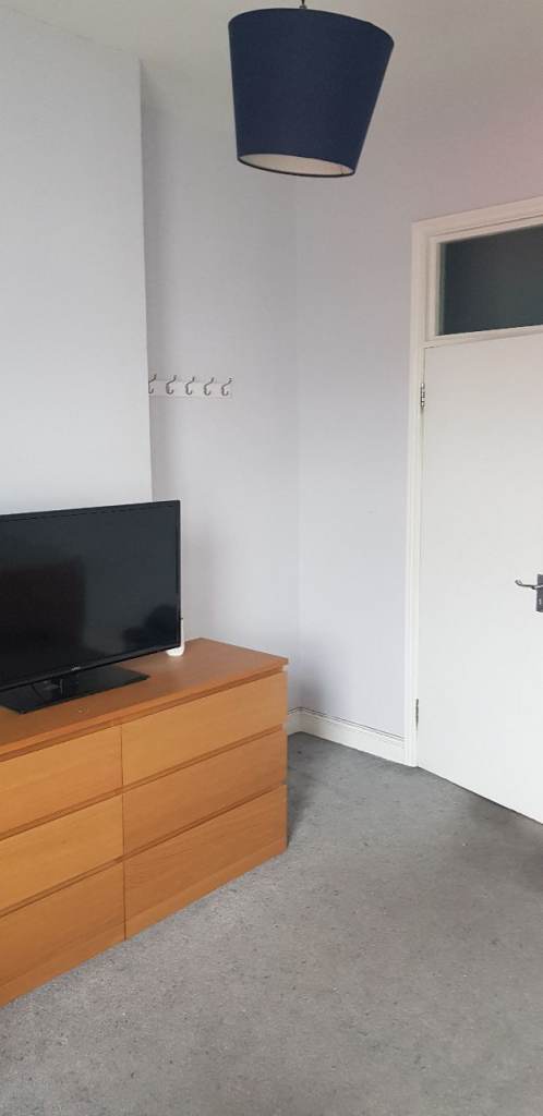 Massive double room to let 