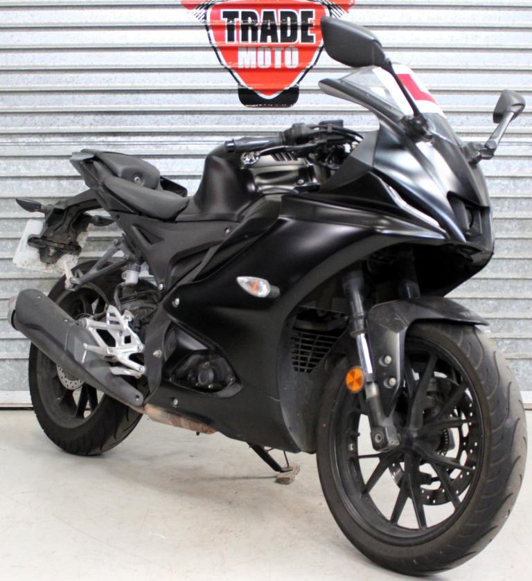 2023 73 YAMAHA YZF-R125 ABS GEN 4 TRADE SALE BLACK LEARNER LEGAL 15K TFT NEW MOT