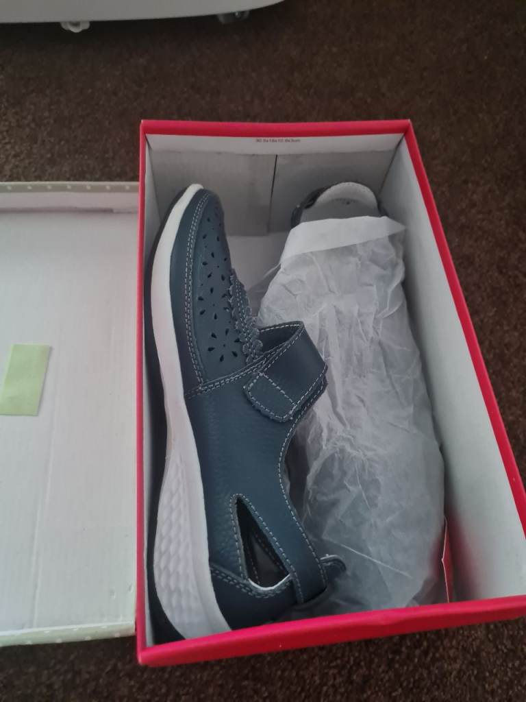 Wide fit size 6 navy shoes