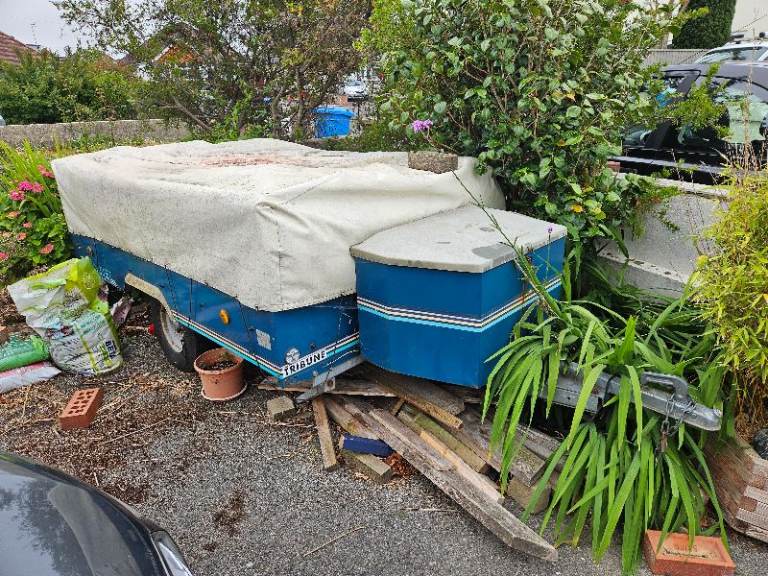 FREE - Raclet Tribune Trailer Tent - FREE