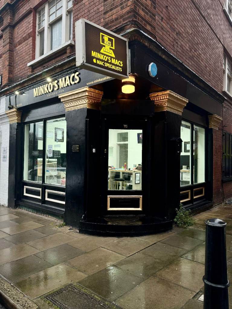 Professional PS5 HDMI Repair – Black Screen / No Display | London