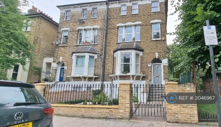 2 bedroom flat in Tufnell Park Road, London, N7 (2 bed) (#3046967)