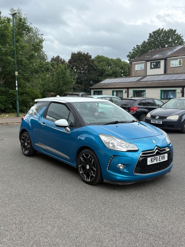 Citroen, DS3, Hatchback, 2011, Manual, 1560 (cc), 3 doors