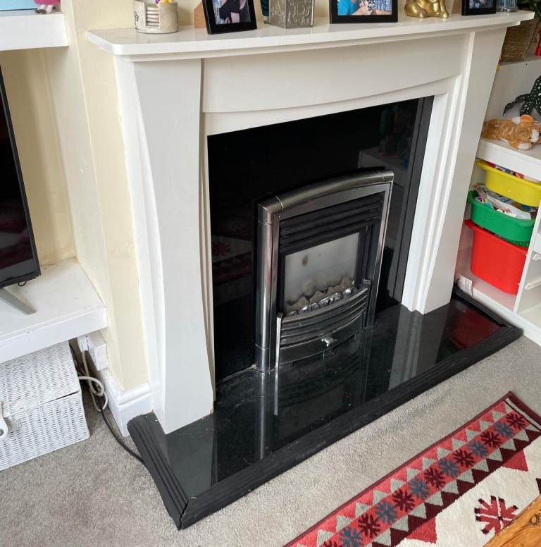 Fireplace Suite with Gas Fire & Black Granite Hearth – 138cm Wide
