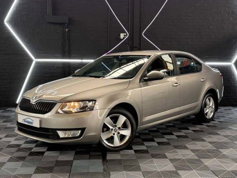 2014 14 SKODA OCTAVIA 1.6 TDI SE HATCHBACK 5DR DIESEL MANUAL EURO 5 (S/S) (105 P