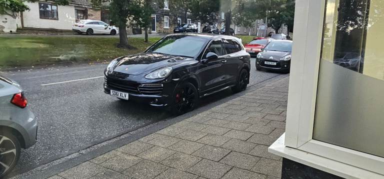 Porsche, CAYENNE, Estate, 2011, Semi-Auto, 2967 (cc), 5 doors