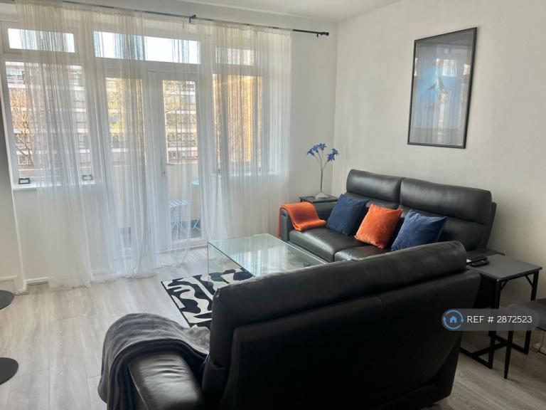 2 bedroom flat in Maida Vale, London, W9 (2 bed) (#2872523)