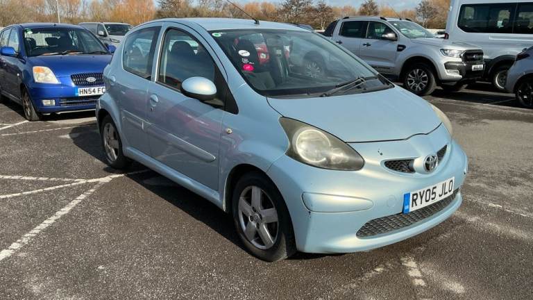 toyota aygo, drives well , cheap to tax