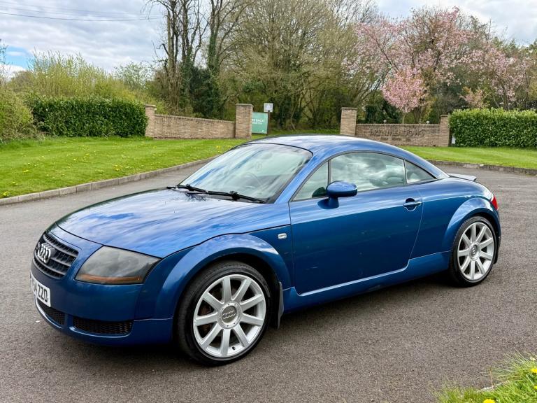 2004/54 AUDI TT 1.8T QUATTRO 180PS BLUE with LIGHT GREY LEATHER FSH inc CAMBELT