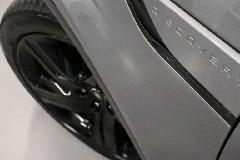 2021 Land Rover Discovery 3.0 Discovery R-Dynamic SE D MHEV Auto 4WD 5dr SUV Diesel Automatic