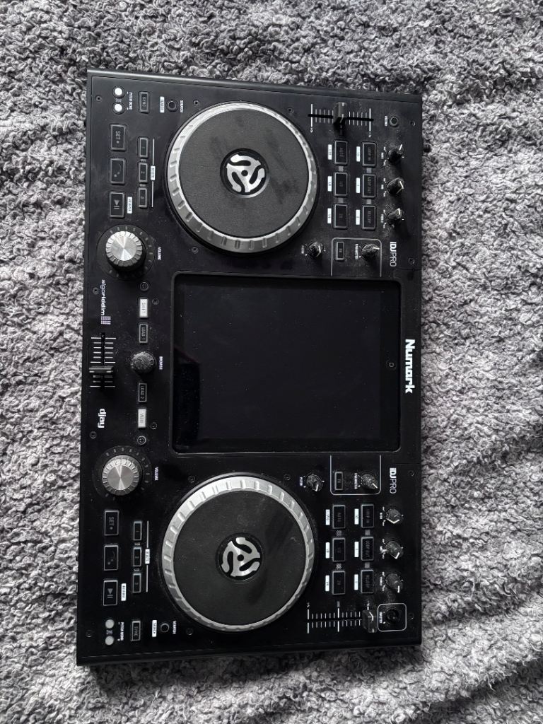 Numark Party Mix Double Deck DJ Controller With iPad