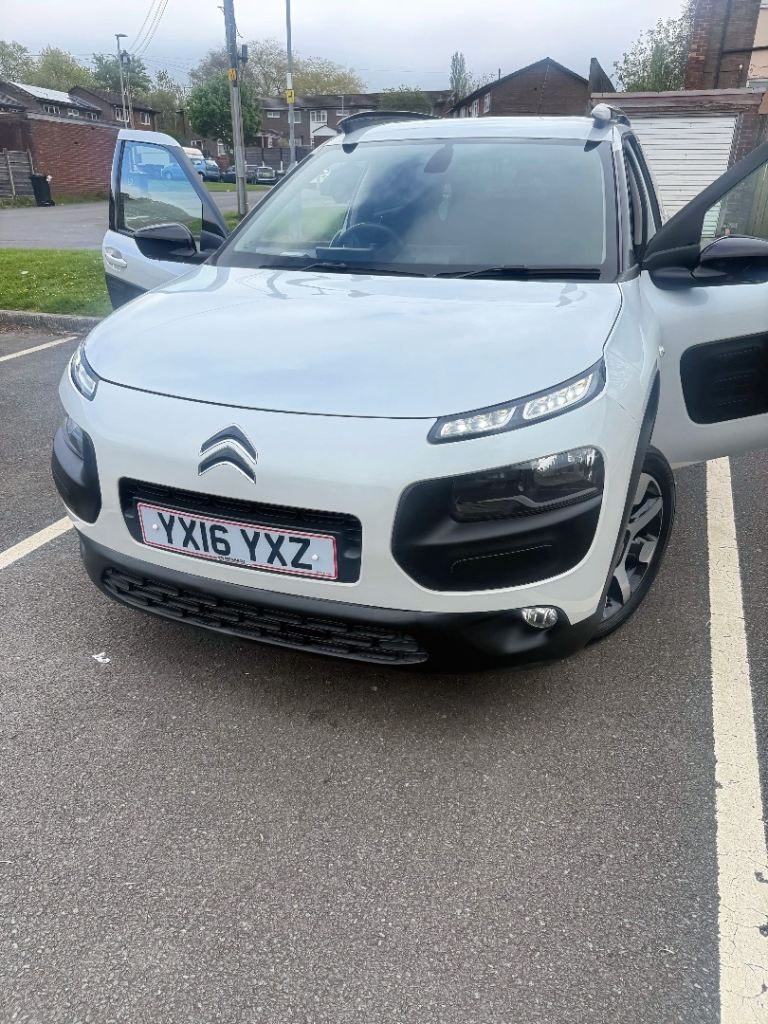 Citroen, C4 CACTUS, Hatchback, 2016, Manual, 1199 (cc), 5 doors