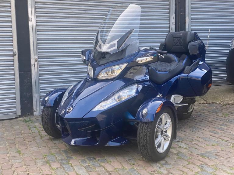 2012 Can-Am Spyder RT-S — Manual Gearbox — Very Rare!