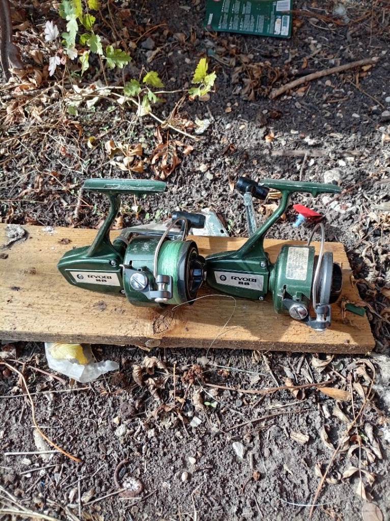 Pair of Vintage Ryobi 88 Fishing Reels 