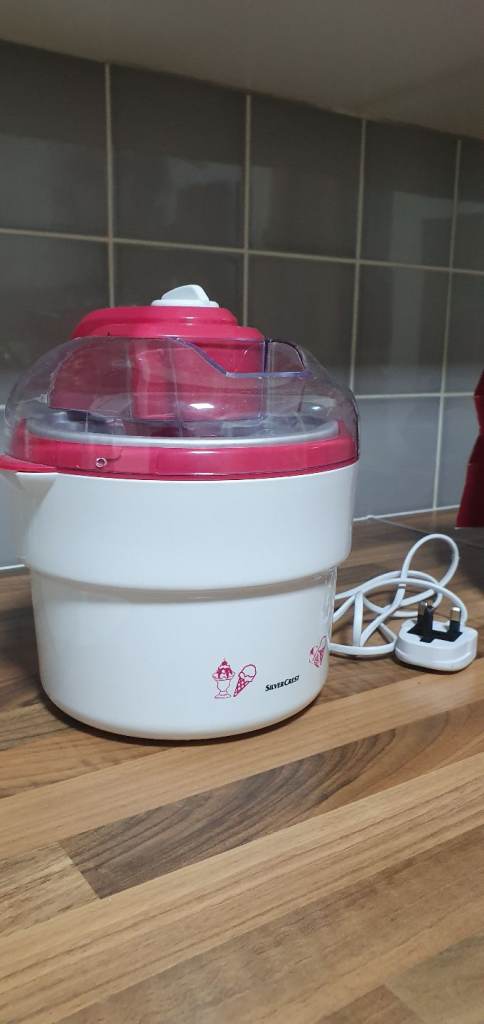 PINK ELECTRIC MAKER ICE CREAM NEW