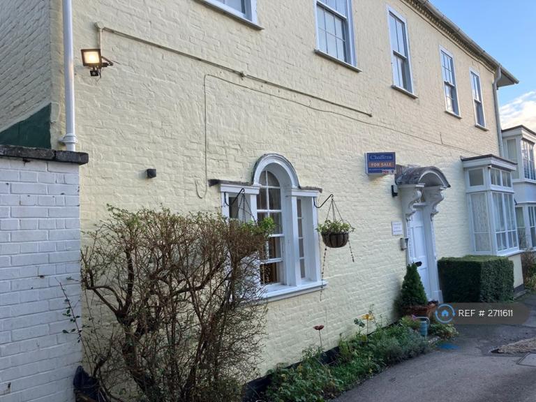 1 bedroom flat in Market Place, Blandford Forum, DT11 (1 bed) (#2711611)