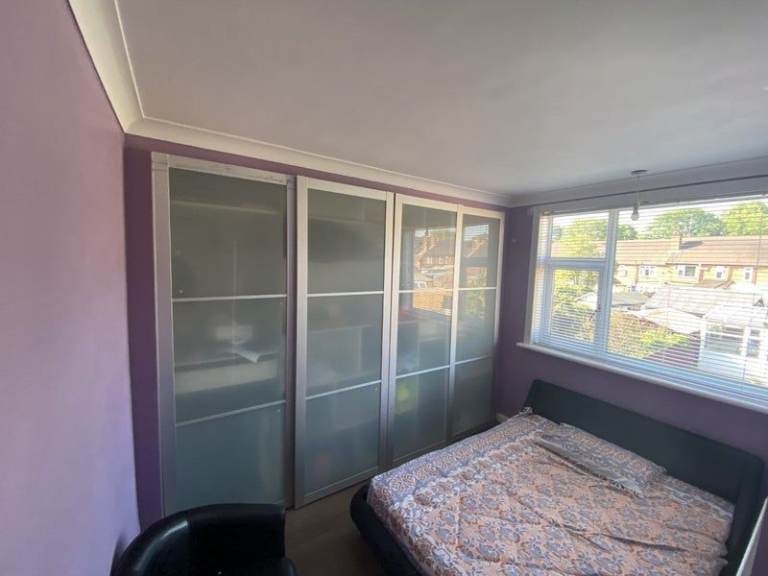 image for Nice Double Room £395 Per Month including bills