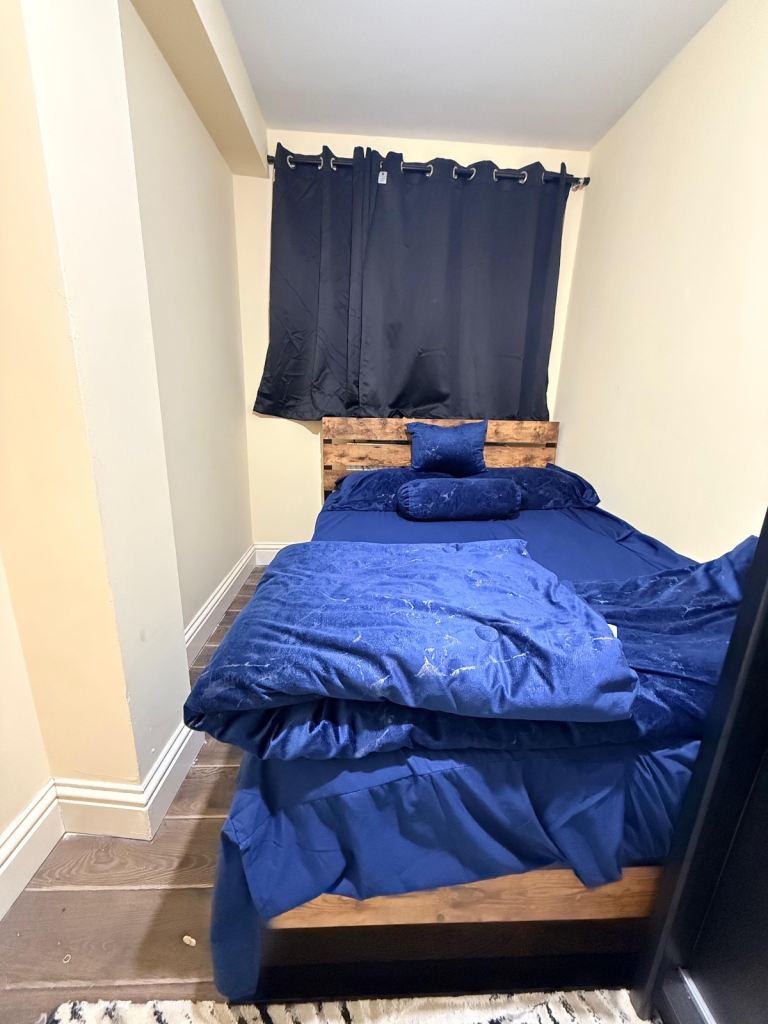 Fully Furnished Single Bedroom with Private Washroom for Rent