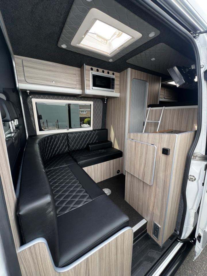 2021 Mercedes Benz Sprinter 3.5t H2 Progressive campervan racehome 5 door Cam...