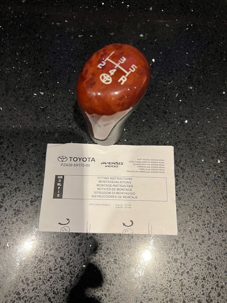 Toyota Gear shift knob