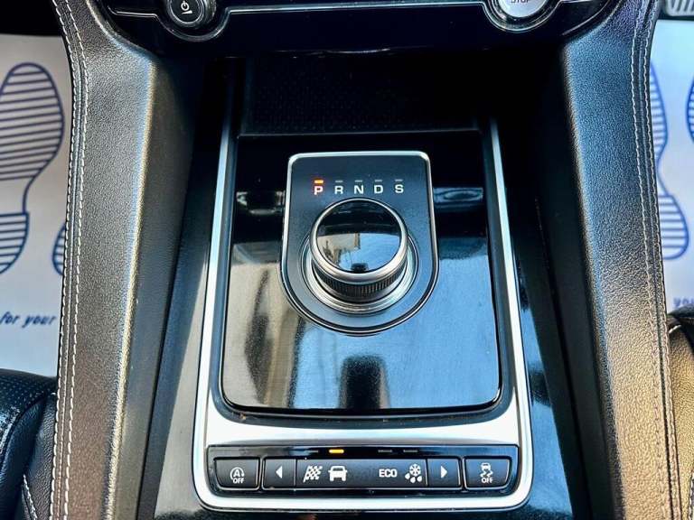  Jaguar F-Pace 2.0 D180 R-Sport SUV 5dr Diesel Auto AWD Euro 6 (s/s) (180 ps) Diesel Automatic