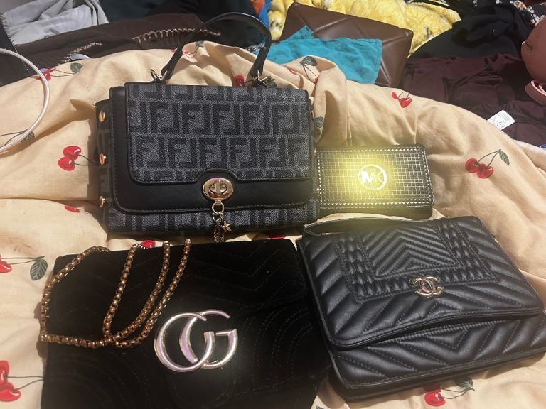 • JOB LOT — 4 FASHION BAGS — BUNDLE