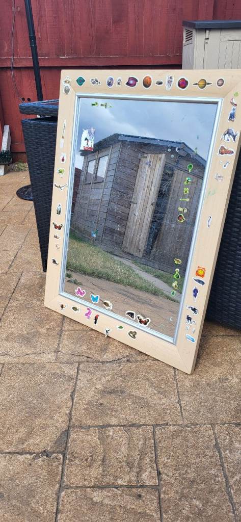Free mirror 