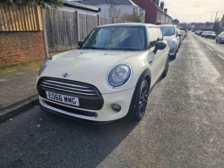 Mini Cooper Hatch 1.5 Diesel