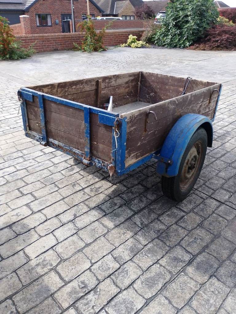 Car trailer