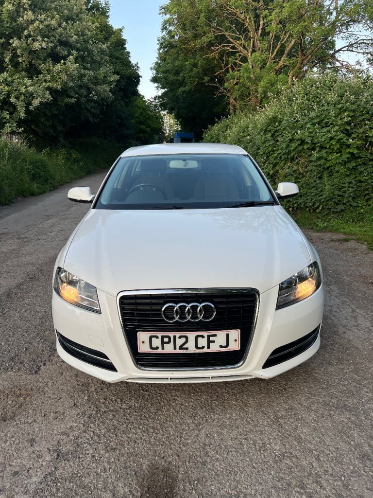 Audi, A3, Hatchback, 2012, Manual, 1595 (cc), 5 doors