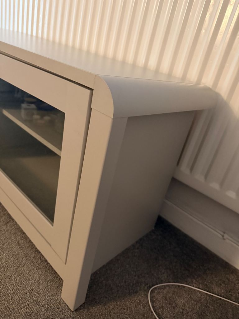 Grey tv stand in great condition 