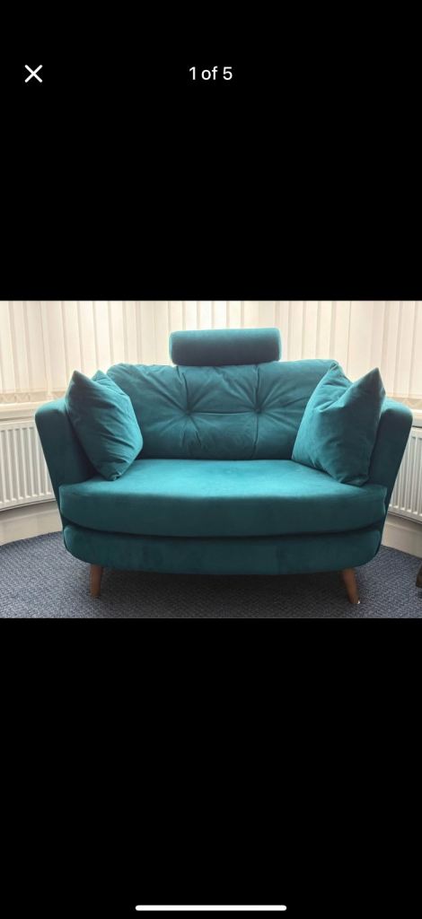 Oval curved sofa by Alfredo