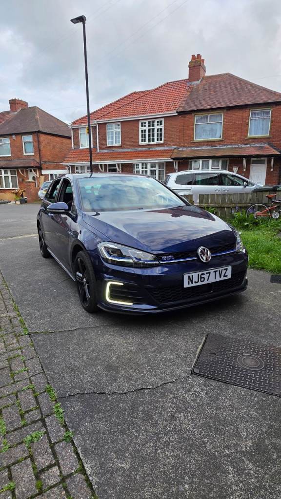 Volkswagen, GOLF, Hatchback, 2017, Semi-Auto, 1395 (cc), 5 doors