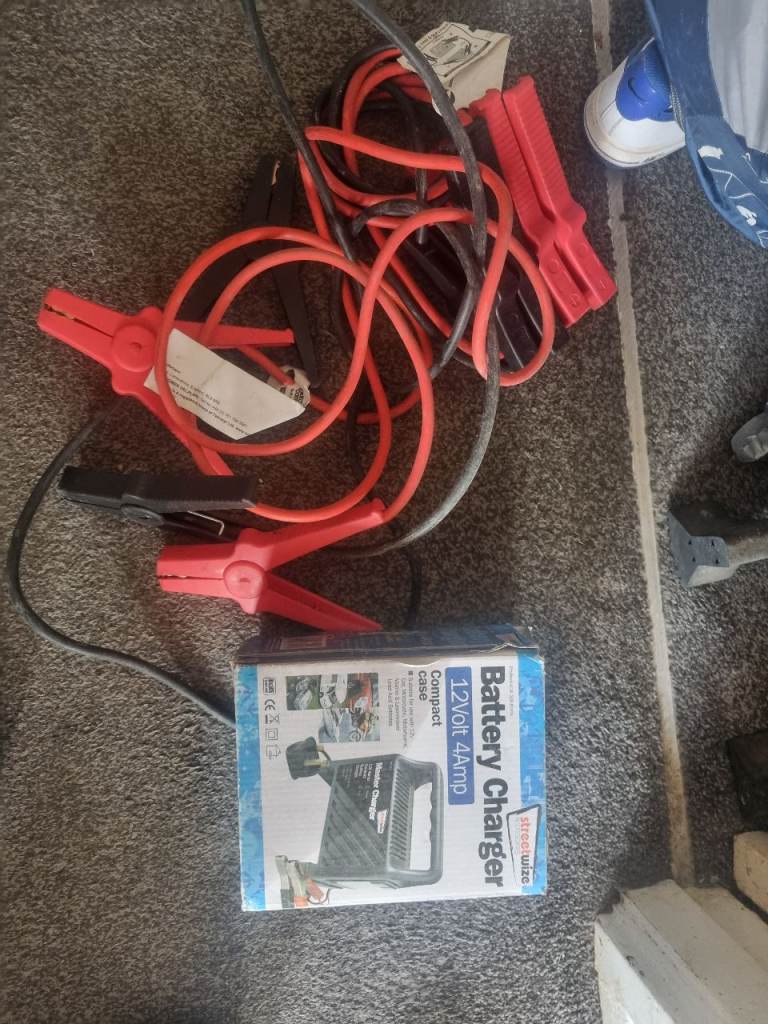 jump leads x2 battery charger