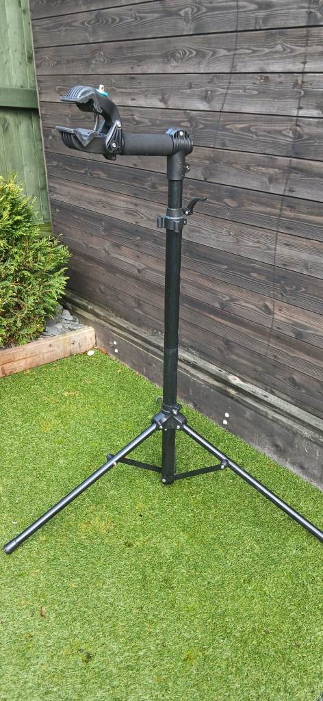 Bike maintenance stand 