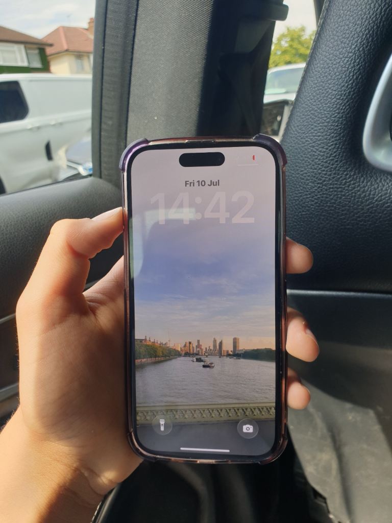 iPhone 15 128GB black