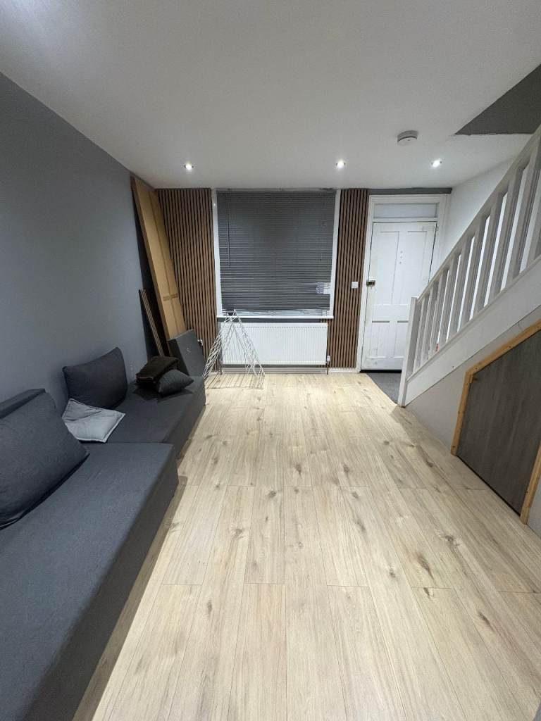 2 Bed Flat, Norfolk Road, IG3