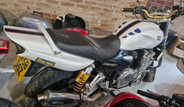 2008 58 YAMAHA XJR 1300 NAKED MUSCLE XJR1300 WHITE  BLUE STRIPE 14k NICE