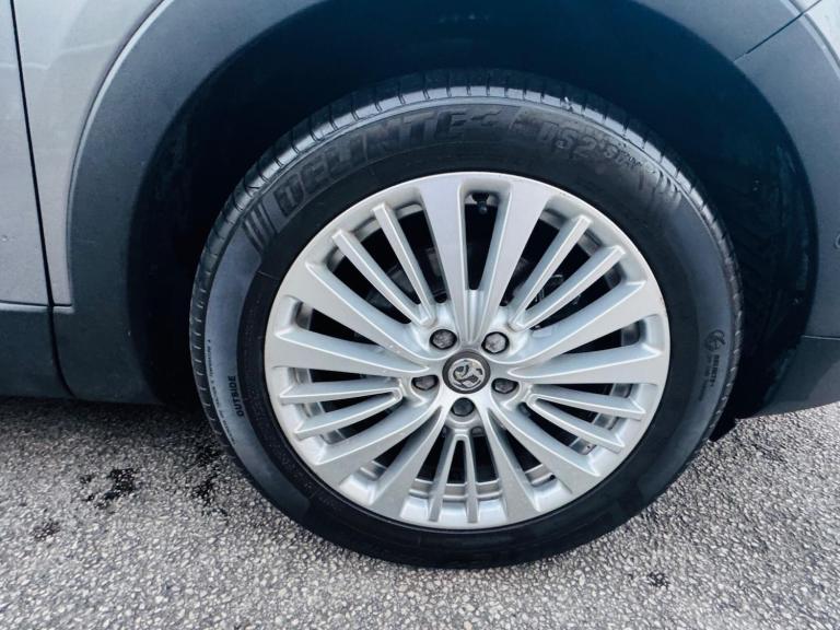 2019 Vauxhall Grandland X 1.5 Turbo D Tech Line Nav 5dr HATCHBACK DIESEL Manual