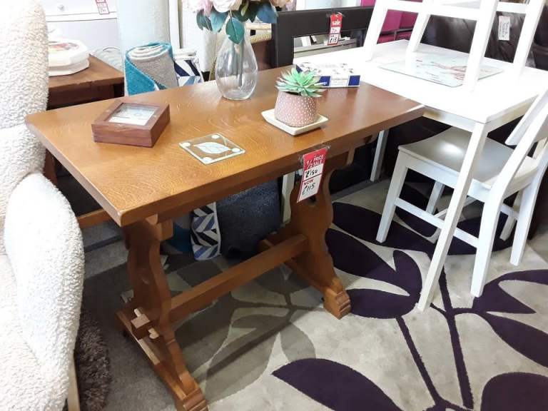 Heavy vintage medium-oak console table Low Cost Moves 2nd Hand Furniture STALYBRIDGE SK15 3DN