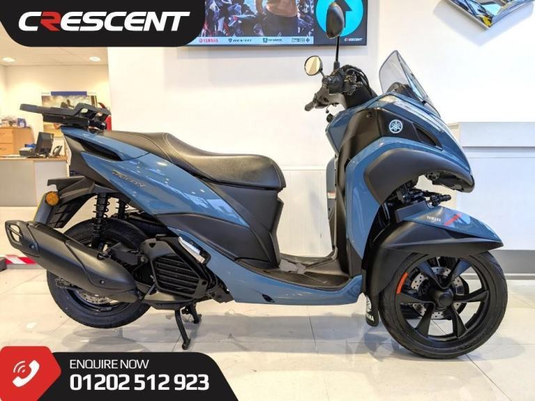 YAMAHA TRICITY 125 - FANTASTIC FRONT END GRIP AND STABILITY