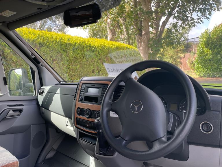 Mercedes-Benz Autosleeper Bourton 2.1 Motorhome- like new condition 