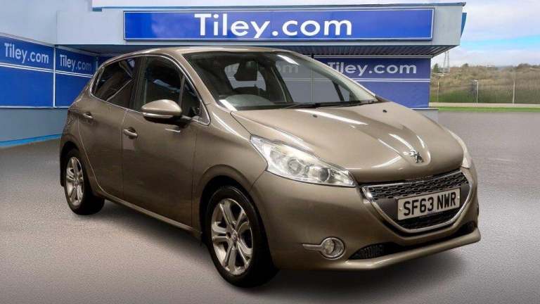 2013 Peugeot 208 1.2 e-VTi Allure 5dr EGC HATCHBACK PETROL Manual